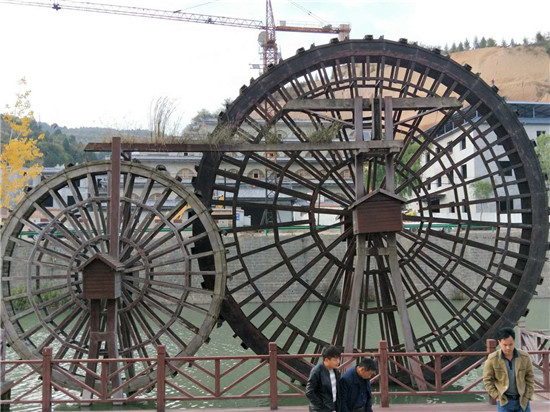 成都防腐木水車